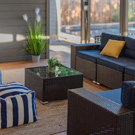 Serene Pool & Firepit In Stunning Home By Airport San Antonio Exterior photo
