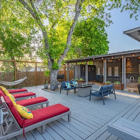 Serene Pool & Firepit In Stunning Home By Airport San Antonio Exterior photo
